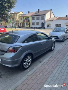 Opel astra h gtc