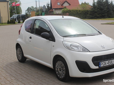 Peugeot 107 1.0 essence- 2014