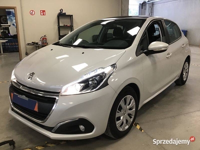 Peugeot 208 1.2 82km*PANORAMA*LEDY*