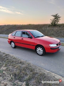 Seat Cordoba 1.6 benzyna salon Polska