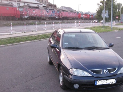 sprzedam renault megane - lift - klimatyzacja - wspomaganie kierownicy