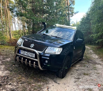 Suzuki Grand Vitara 2 Deluxe 2.0 benzyna + gaz