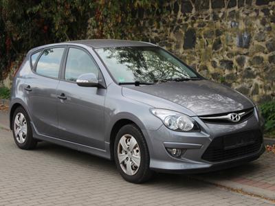 Hyundai i30 I CW Facelifting 1.4 DOHC 109KM 2012