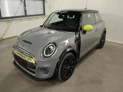 Mini Cooper SE Trim M 184 KM, bateria 32.6 kWh, złącze CCS, zasięg 250 km