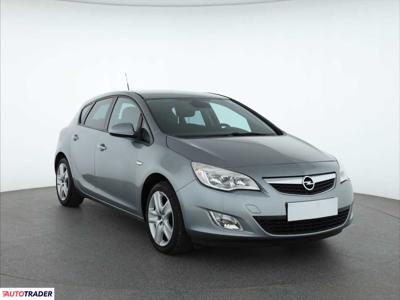 Opel Astra 1.4 118 KM 2011r. (Piaseczno)