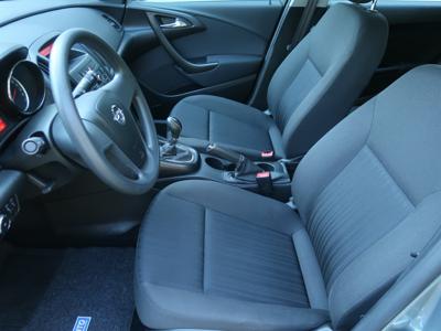 Opel Astra 2014 1.6 16V 32388km ABS klimatyzacja manualna