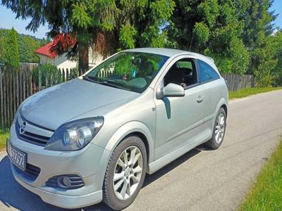 Opel Astra III GTC 2.0 benzyna 2005