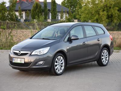 Opel Astra J Przebieg 69000 km , klimatyzacja , alufelgi 17 cali ,