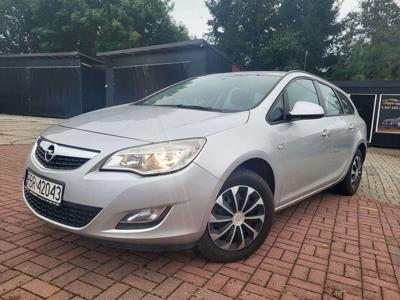 Opel Astra J Sports Tourer 1.4 Turbo ECOTEC 120KM 2011