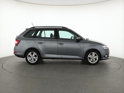 Skoda Fabia 2022 1.0 TSI 40212km Kombi