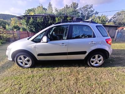 Suzuki SX 4 1,5 benzyna