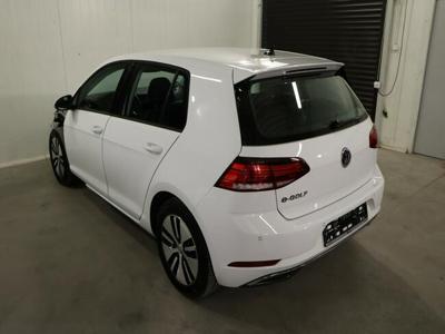 Volkswagen Golf 136 KM, duża bateria 35,8 kWh, złącze CCS, faktura