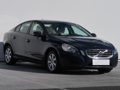 Volvo S60 2012 D3 177338km ABS