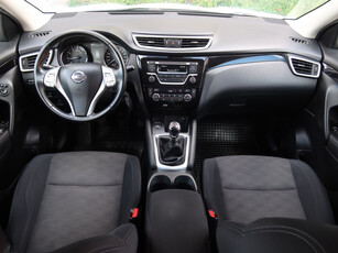 Nissan Qashqai 2015 1.2 DIG