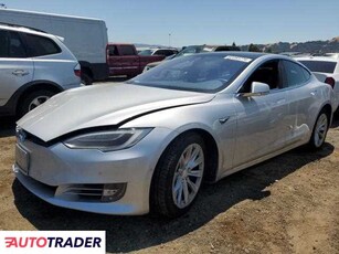 Tesla Model S benzyna 2018r. (SAN MARTIN)