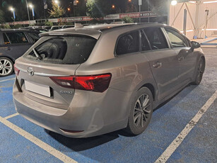 Toyota Avensis 2015 2.0 D