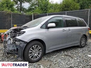 Toyota Sienna 3.0 benzyna 2018r. (WALDORF)