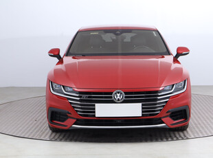 Volkswagen Arteon 2017 2.0 TSI 4Motion 120732km Sedan