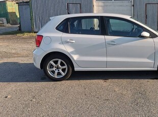 VOLKSWAGEN POLO 1.2 BENZYNA