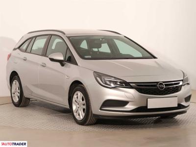 Opel Astra 1.4 123 KM 2016r. (Piaseczno)