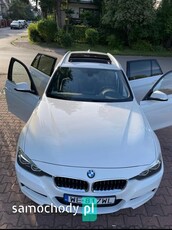 BMW 3 Seria 320i xDrive