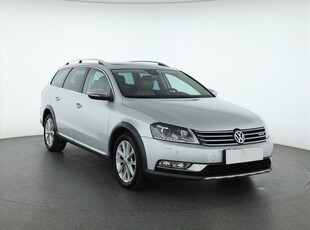 Volkswagen Passat B7 , Salon Polska, Serwis ASO, 177 KM, DSG, Skóra, Xenon,