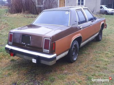 Ford LTD Crown Victoria 1979