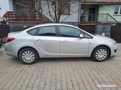 OPEL ASTRA J 2016 BENZYNA