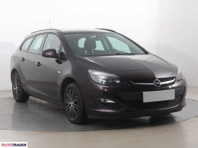 Opel Astra 1.6 113 KM 2014r. (Piaseczno)