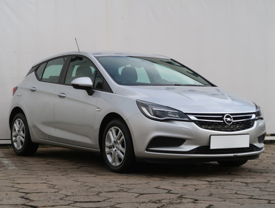 Opel Astra 2018 1.4 T 130124km ABS klimatyzacja manualna