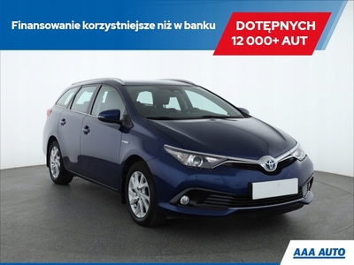 Toyota Auris II Touring Sports Facelifting 1.8 Hybrid 136KM 2018