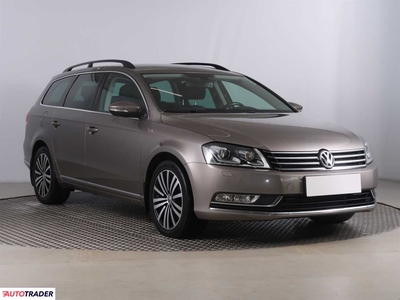 Volkswagen Passat 1.8 158 KM 2011r. (Piaseczno)