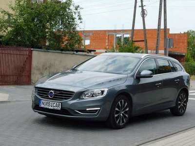 Volvo V60 I Kombi Facelifting 2.0 D3 DRIVE-E 150KM 2018