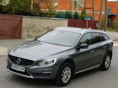 Volvo V60 I Kombi Facelifting 2.0 D3 DRIVE-E 150KM 2018