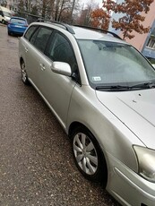 Avensis 2008 uszkodzony