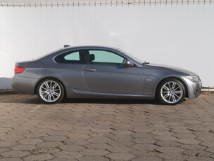 BMW 3 2011 320 i 208972km Coupe