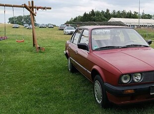 BMW e30