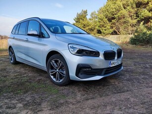 BMW Seria 2 218d Sport Line