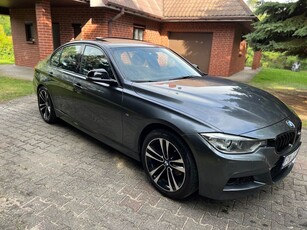 BMW Seria 3 318d xDrive M Sport