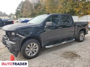 Chevrolet Silverado 2.0 benzyna 2021r. (KNIGHTDALE)