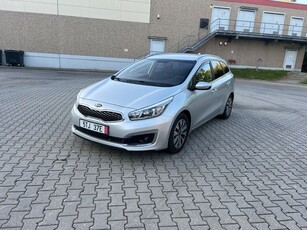 Kia Ceed 1.6 CRDi 136 ISG Platinum Edition