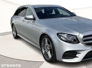 Mercedes-Benz Klasa E 220 d T 9G-TRONIC AMG Line