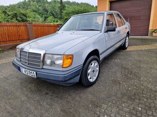 Mercedes-Benz W124 (1984-1993)