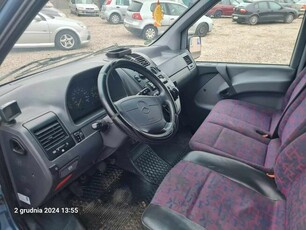 Mercedes Vito 9 osobowy z gazem