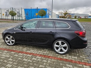 Opel Astra 1.4 Turbo Cosmo