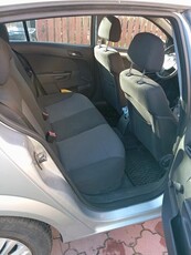 Opel astra h