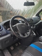 Opel Vivaro 1.6. 9 osobowy. KLIMA. LONG. OKAZJA.