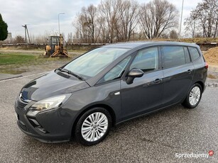 Opel Zafira 1.4 BENZYNA Klimatronik Nawigacja Tempomat HAK Koła Lato+Zima