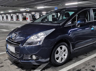 Peugeot 5008 2,0 HDI 150KM Krajowy Stan BDB Prawdziwy przebieg Zadbany