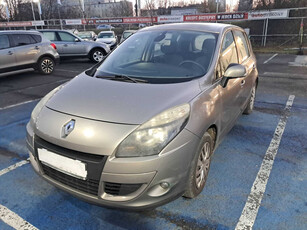 Renault Scenic 2009 1.4 TCe 201945km Samochody Rodzinne